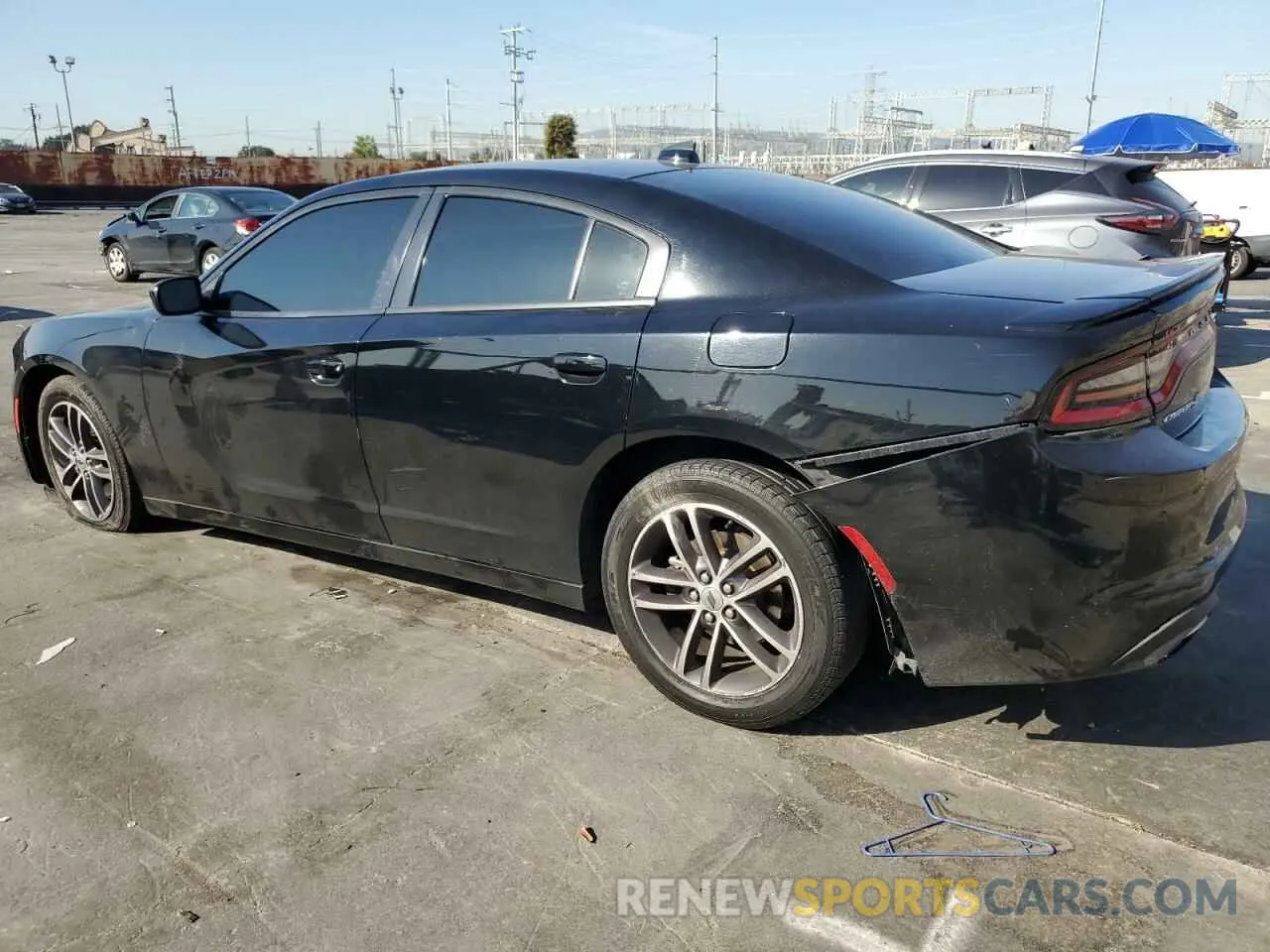 2 fotografías del automóvil dañado 2C3CDXJG8KH757818 DODGE CHARGER 2019