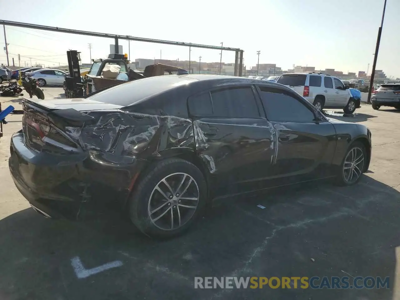 3 fotografías del automóvil dañado 2C3CDXJG8KH757818 DODGE CHARGER 2019