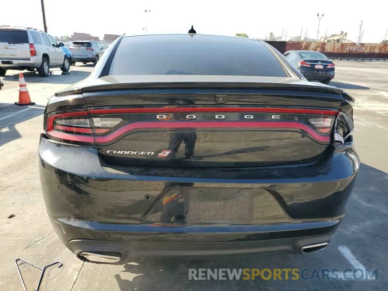 6 fotografías del automóvil dañado 2C3CDXJG8KH757818 DODGE CHARGER 2019