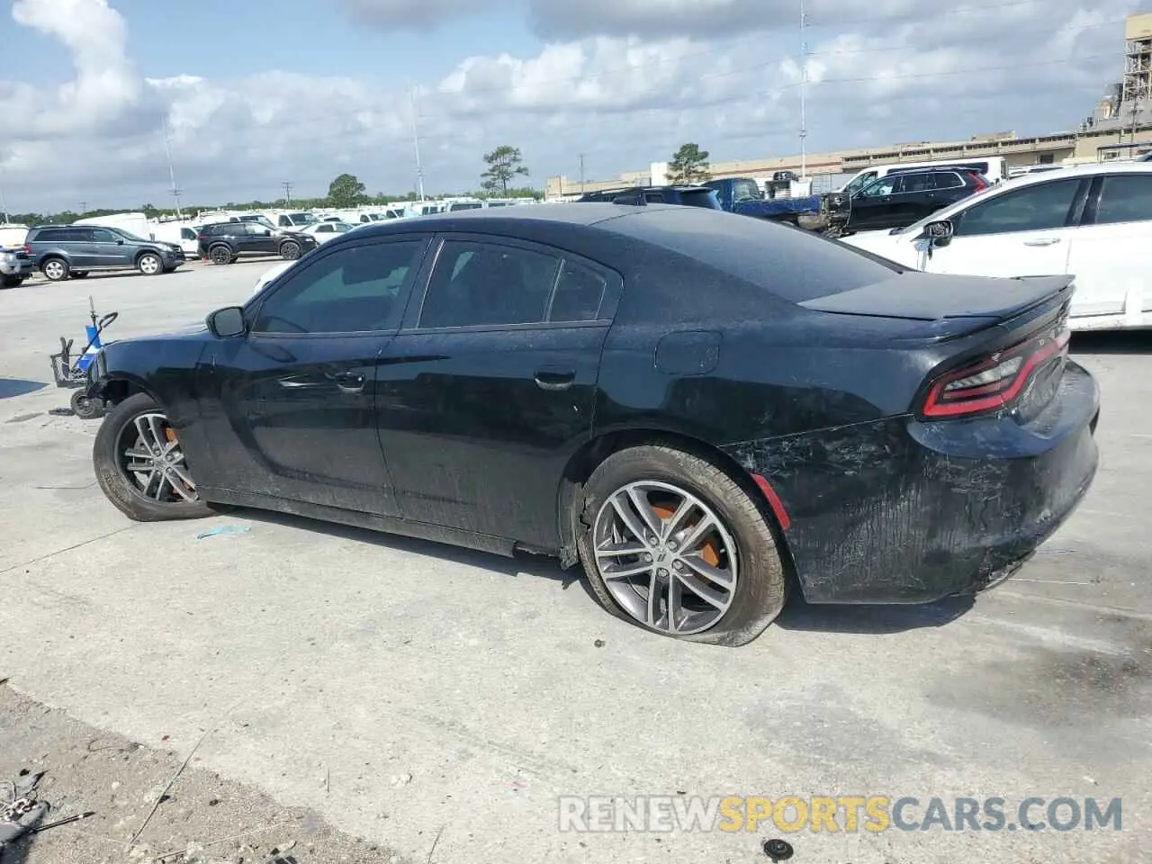 2 fotografías del automóvil dañado 2C3CDXJGXKH653881 DODGE CHARGER 2019
