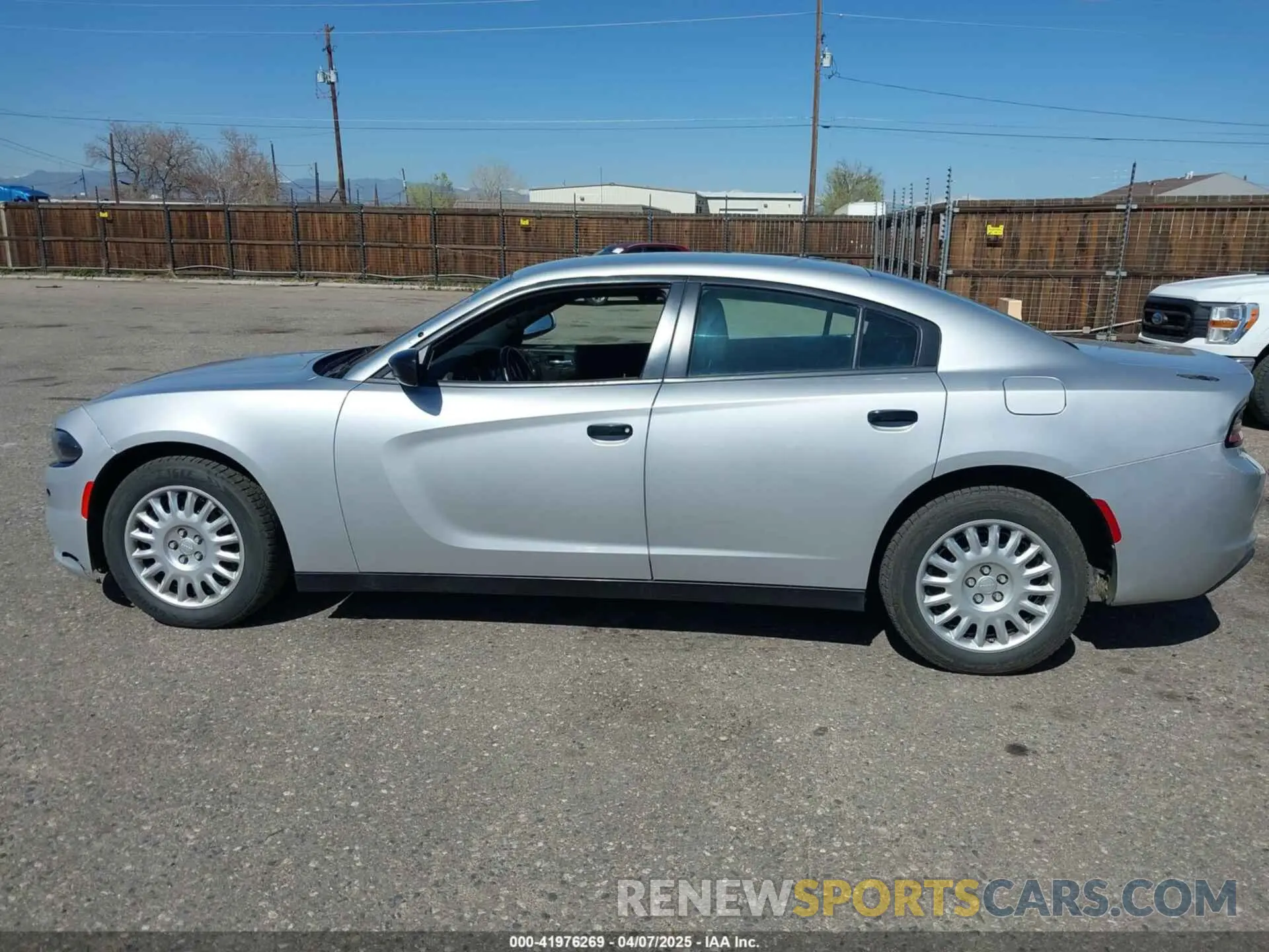 14 fotografías del automóvil dañado 2C3CDXKT0KH647910 DODGE CHARGER 2019