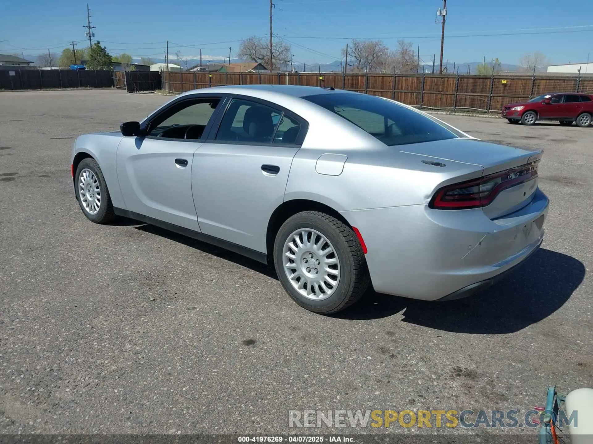 3 fotografías del automóvil dañado 2C3CDXKT0KH647910 DODGE CHARGER 2019