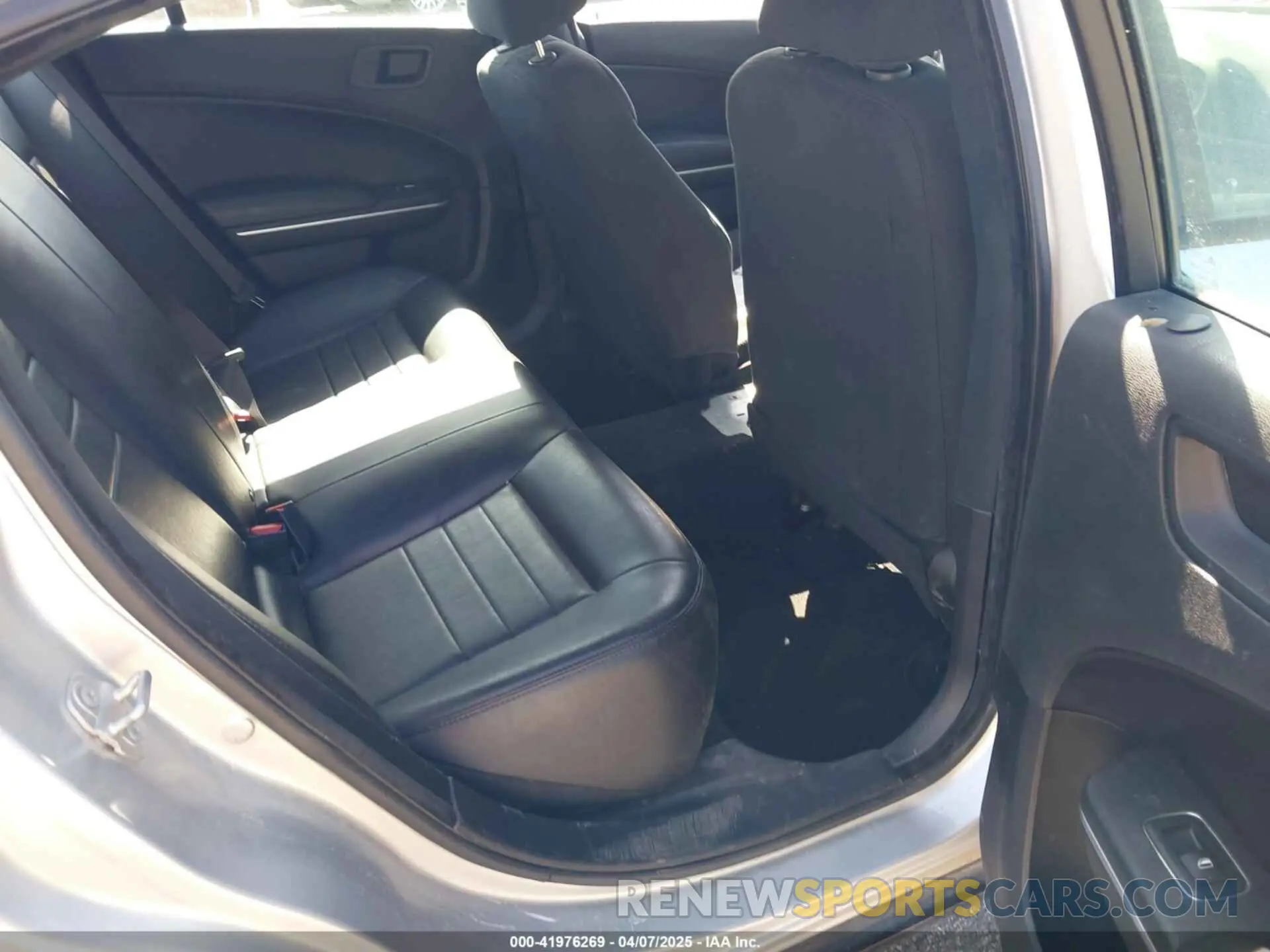 8 fotografías del automóvil dañado 2C3CDXKT0KH647910 DODGE CHARGER 2019