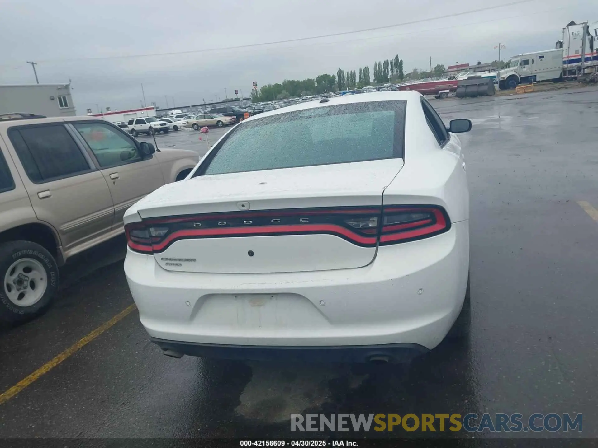 16 fotografías del automóvil dañado 2C3CDXKT3KH757530 DODGE CHARGER 2019