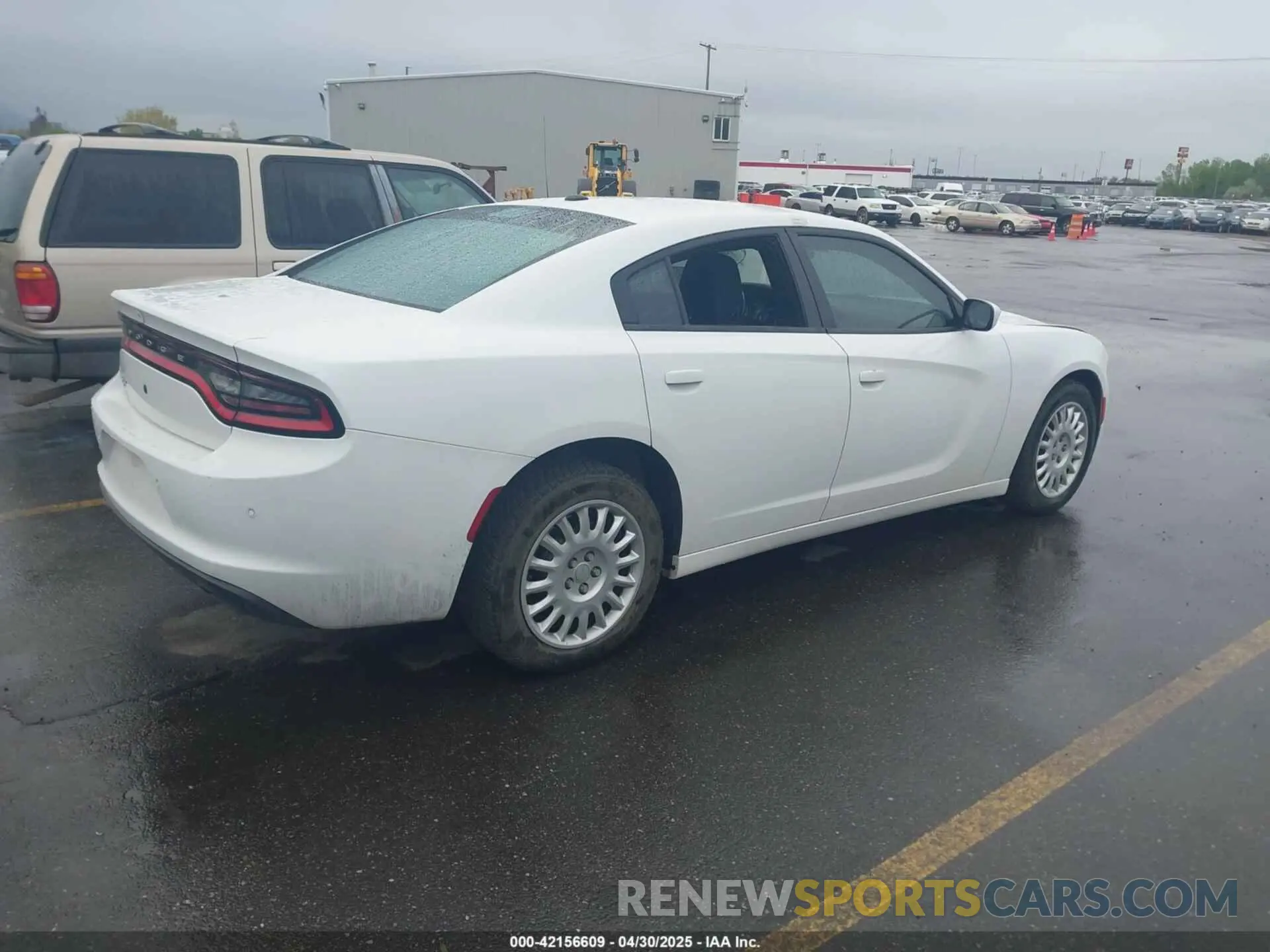 4 fotografías del automóvil dañado 2C3CDXKT3KH757530 DODGE CHARGER 2019