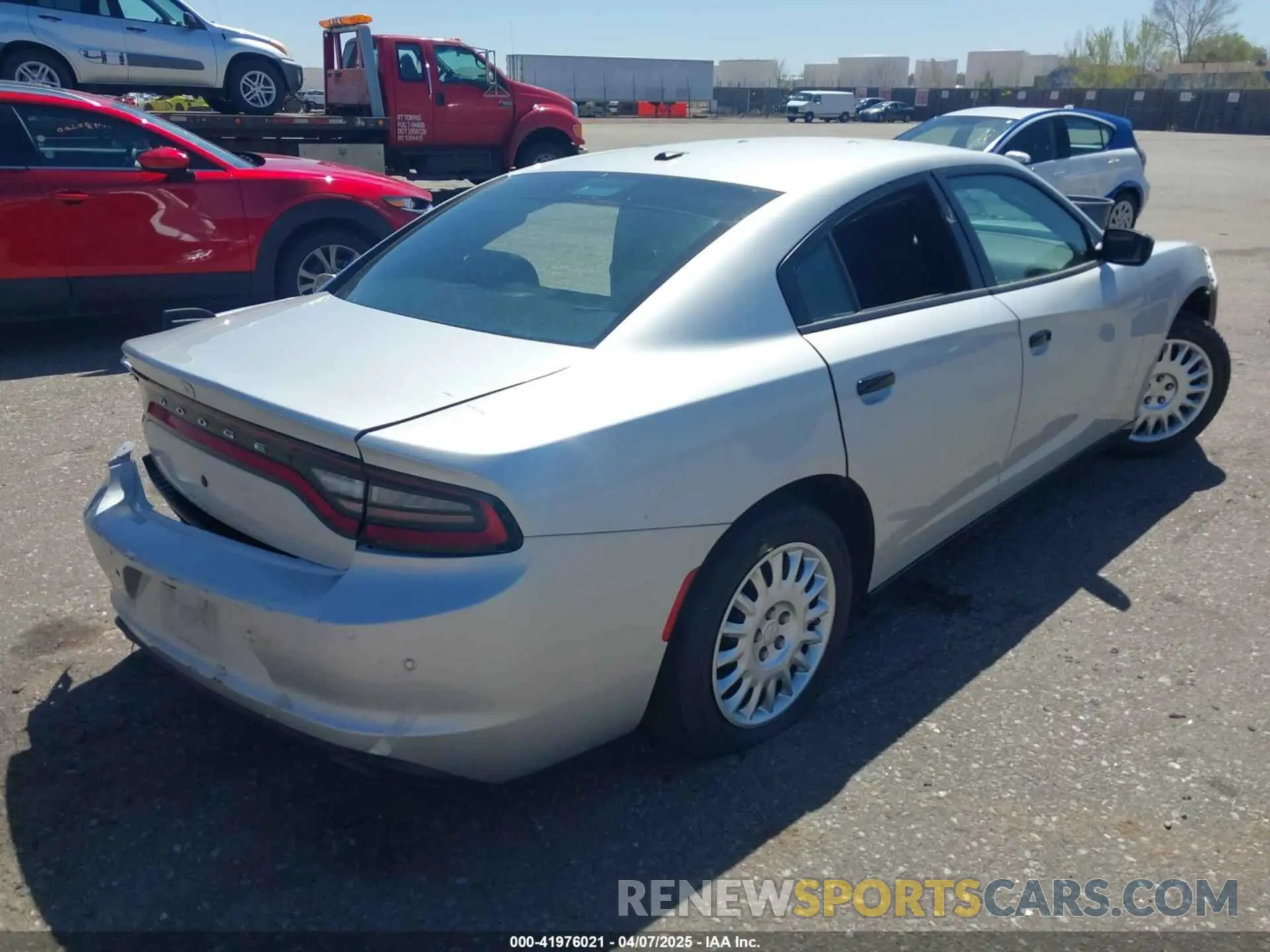 4 fotografías del automóvil dañado 2C3CDXKT4KH647831 DODGE CHARGER 2019