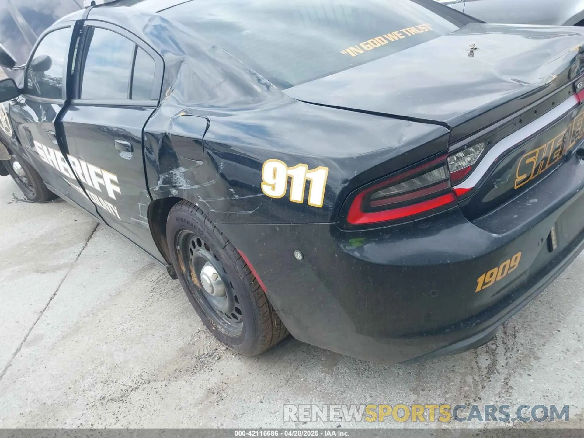 20 fotografías del automóvil dañado 2C3CDXKT5KH743080 DODGE CHARGER 2019