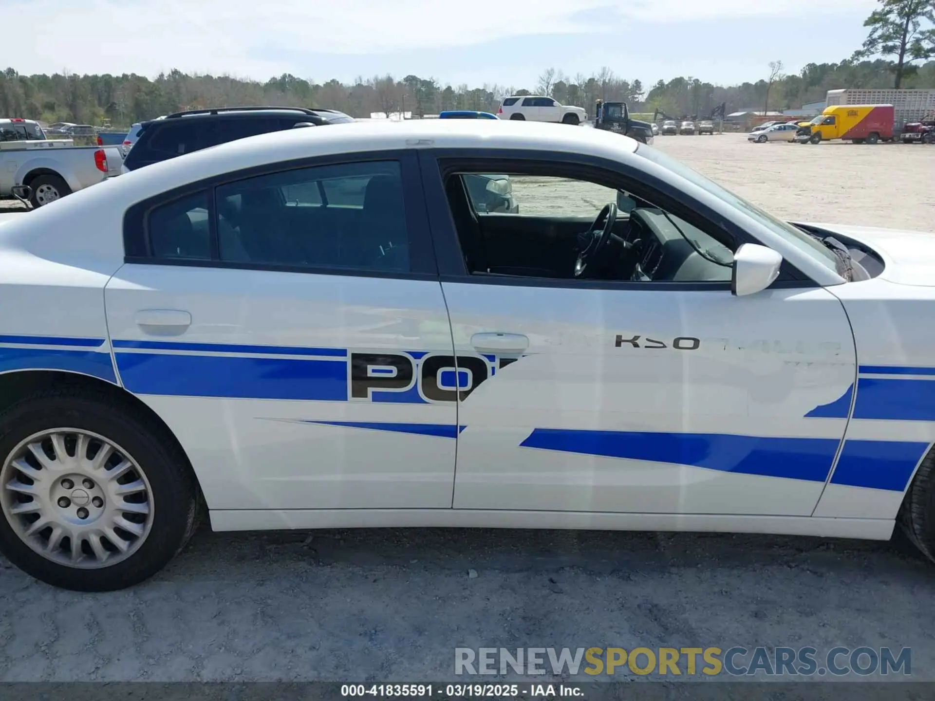13 fotografías del automóvil dañado 2C3CDXKT6KH749616 DODGE CHARGER 2019