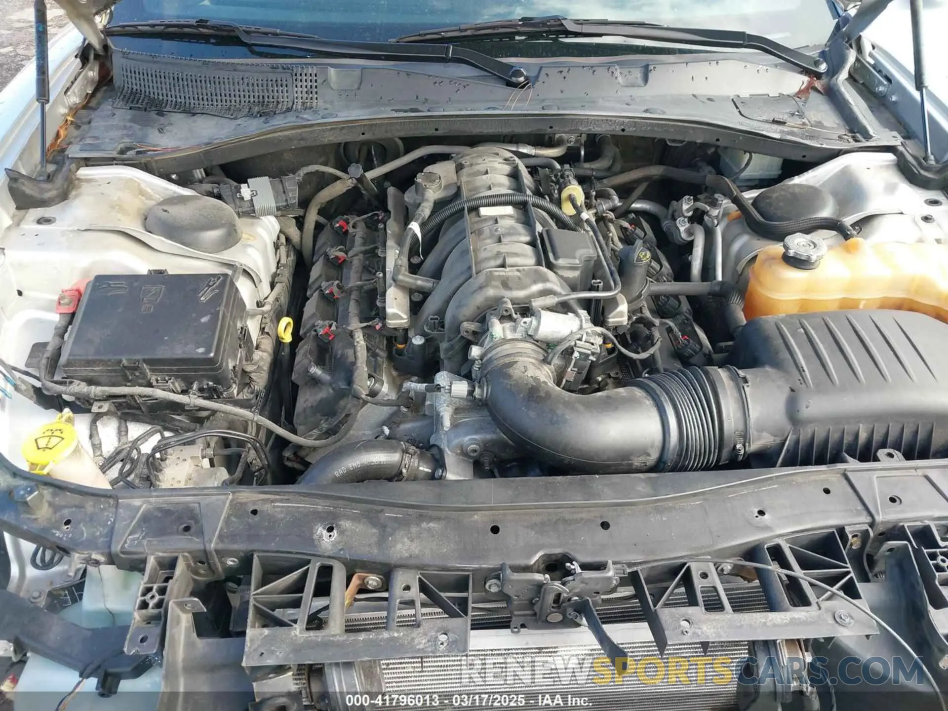 10 fotografías del automóvil dañado 2C3CDXKTXKH600139 DODGE CHARGER 2019