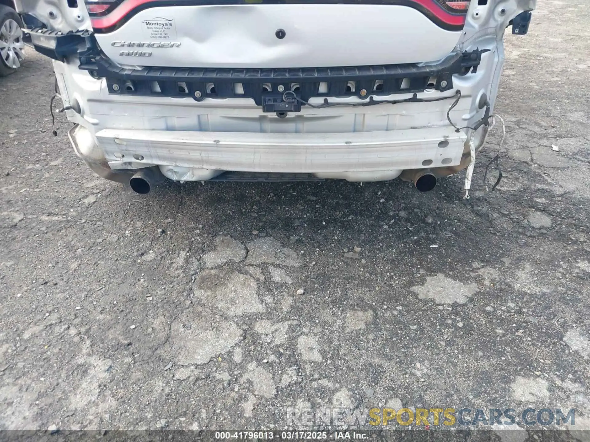 17 fotografías del automóvil dañado 2C3CDXKTXKH600139 DODGE CHARGER 2019