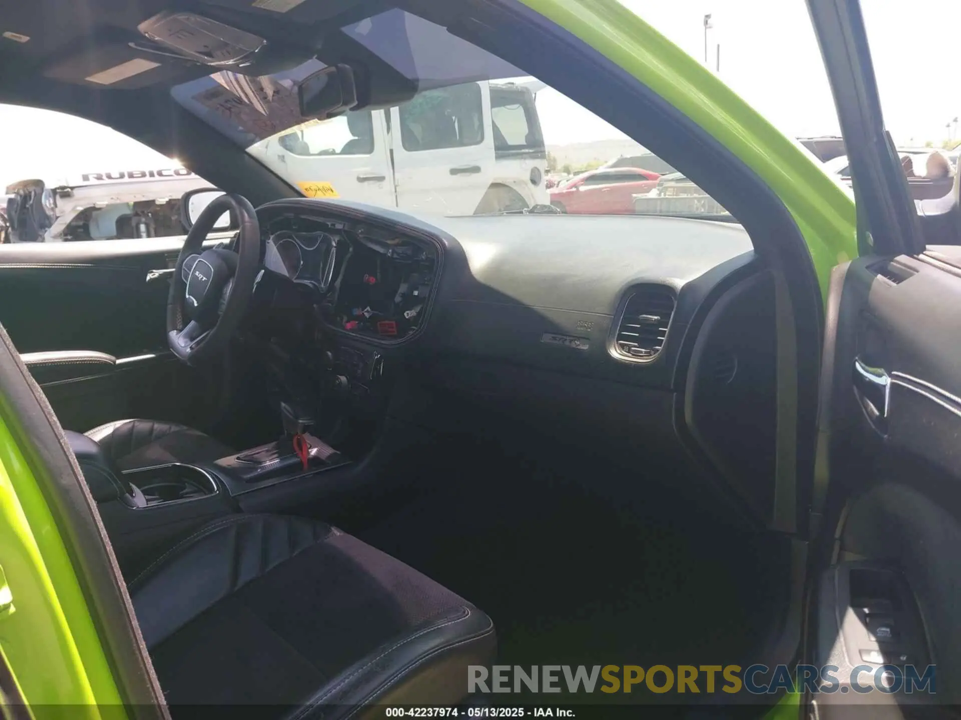 5 fotografías del automóvil dañado 2C3CDXL98KH732884 DODGE CHARGER 2019