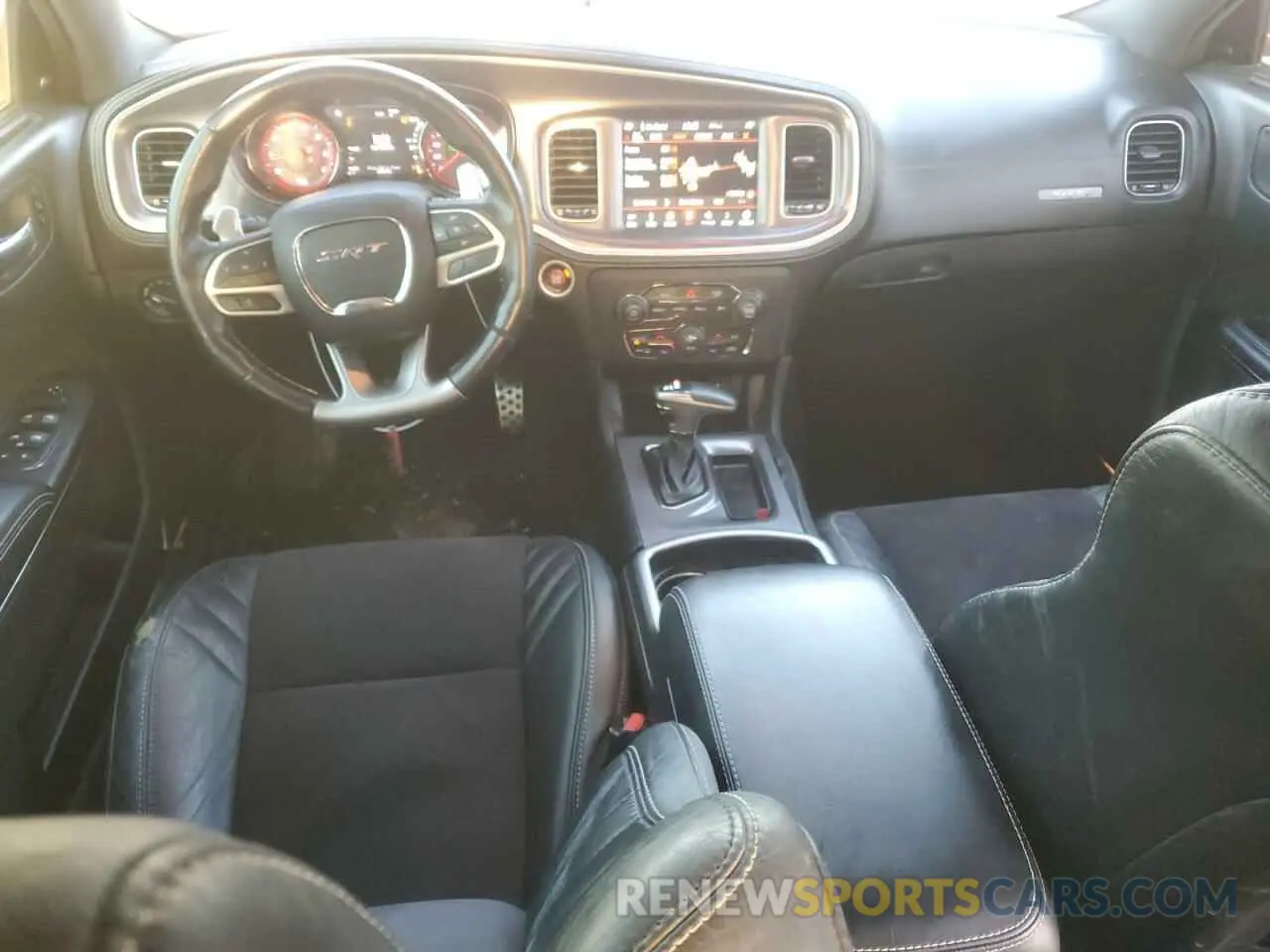 8 fotografías del automóvil dañado 2C3CDXL9XKH732885 DODGE CHARGER 2019