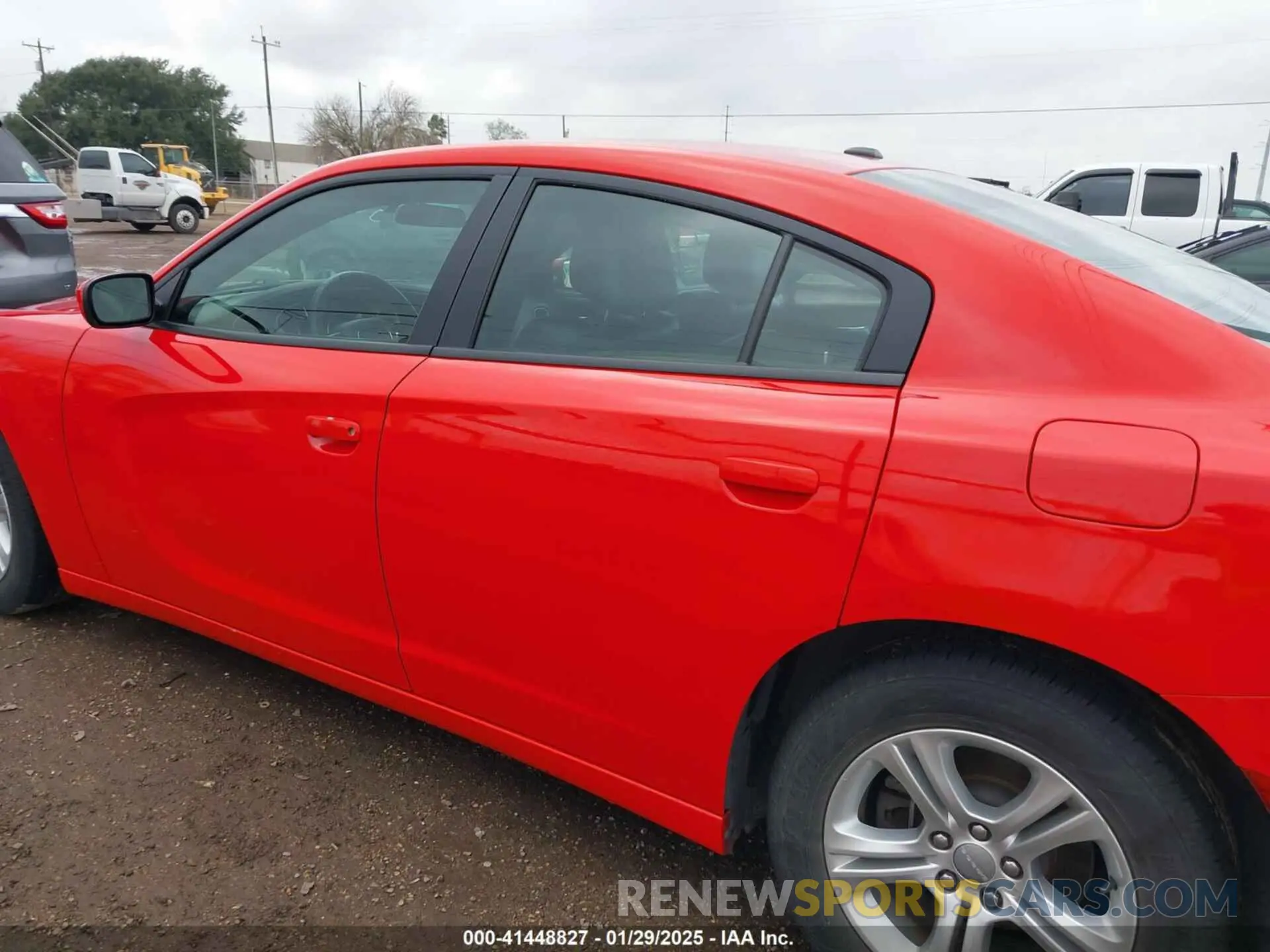 14 fotografías del automóvil dañado 2C3CDXBG0LH113990 DODGE CHARGER 2020