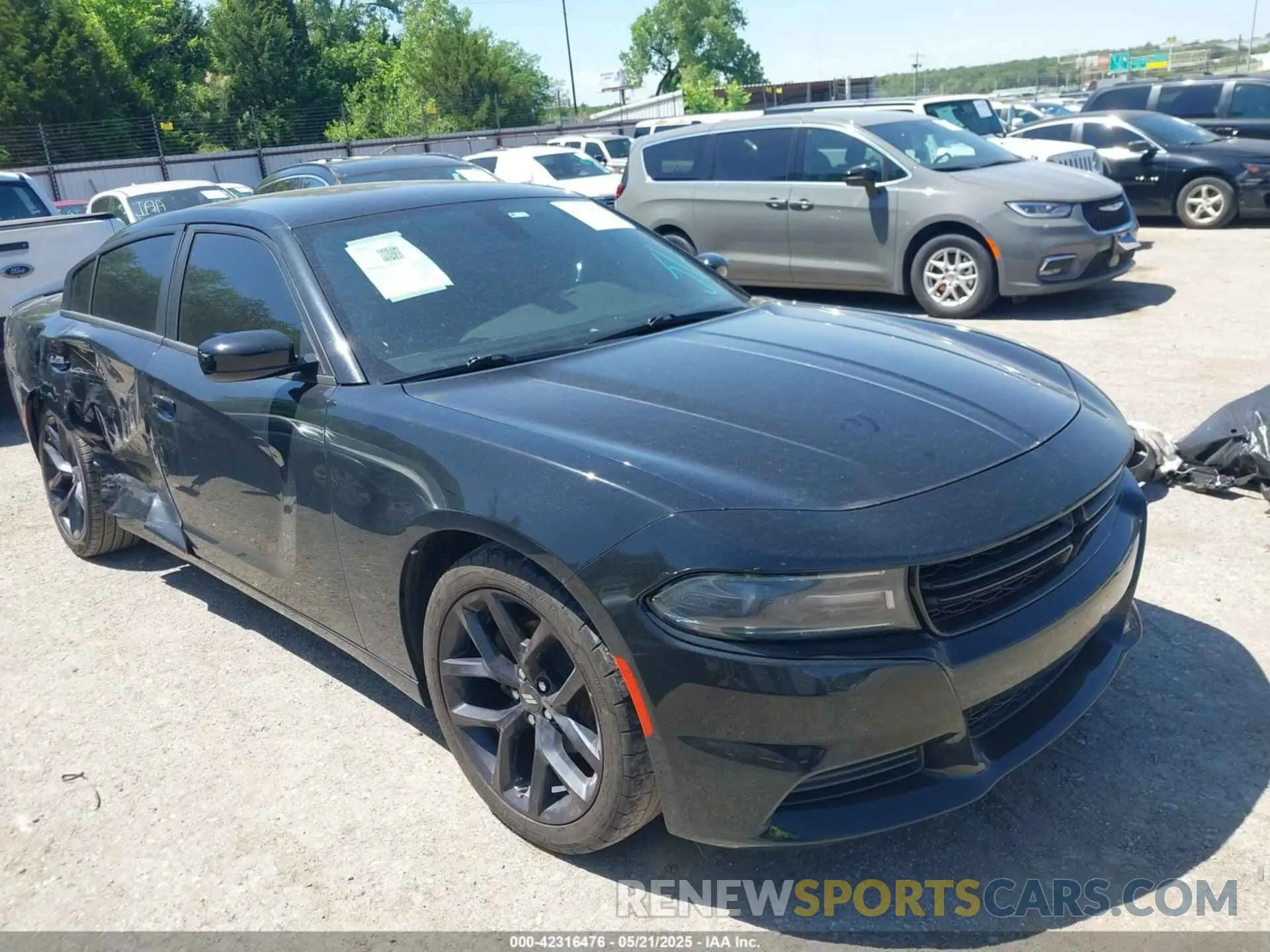 13 fotografías del automóvil dañado 2C3CDXBG0LH163580 DODGE CHARGER 2020