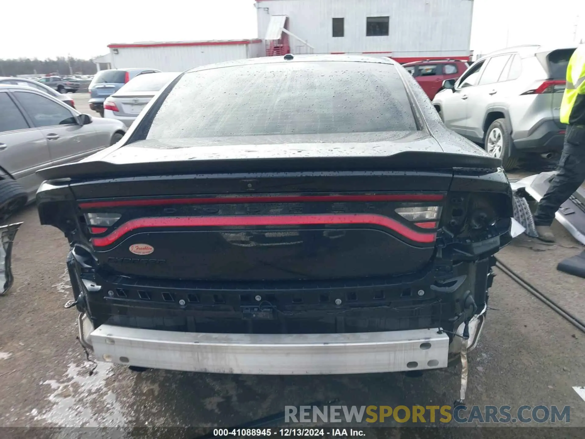 17 fotografías del automóvil dañado 2C3CDXBG0LH237970 DODGE CHARGER 2020