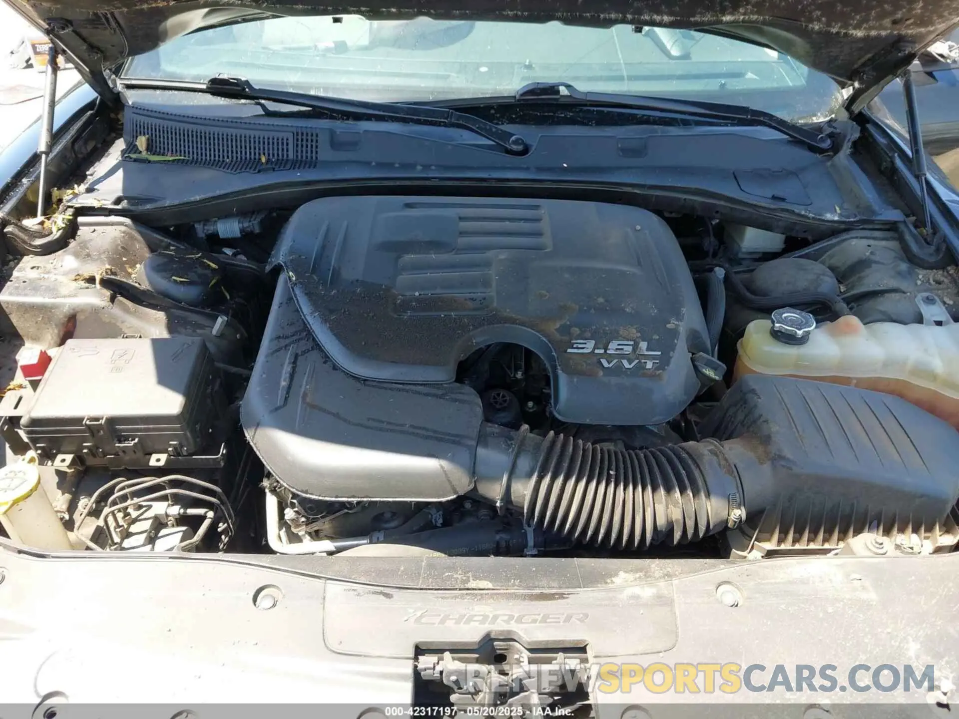 10 fotografías del automóvil dañado 2C3CDXBG1LH102237 DODGE CHARGER 2020
