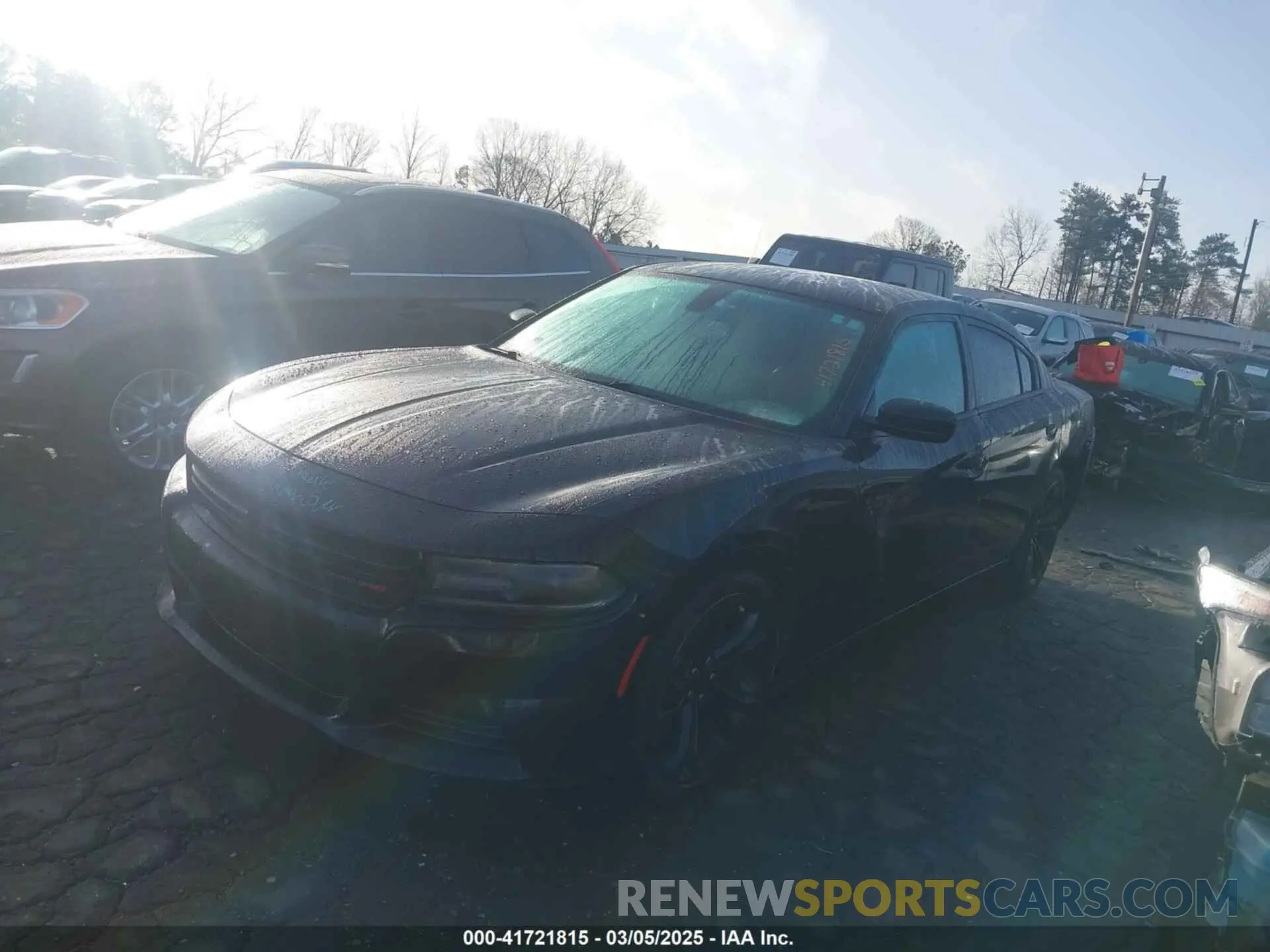 2 fotografías del automóvil dañado 2C3CDXBG2LH110993 DODGE CHARGER 2020