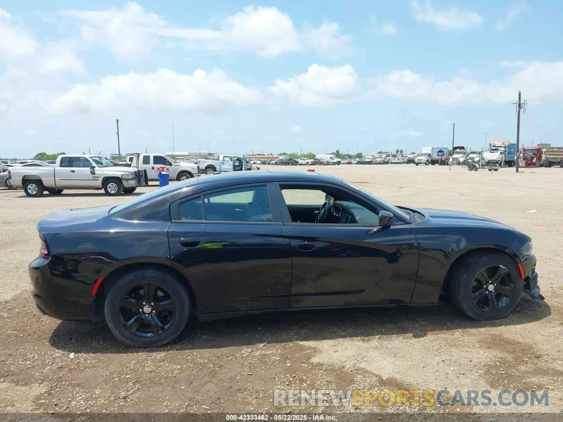 13 fotografías del automóvil dañado 2C3CDXBG2LH152967 DODGE CHARGER 2020