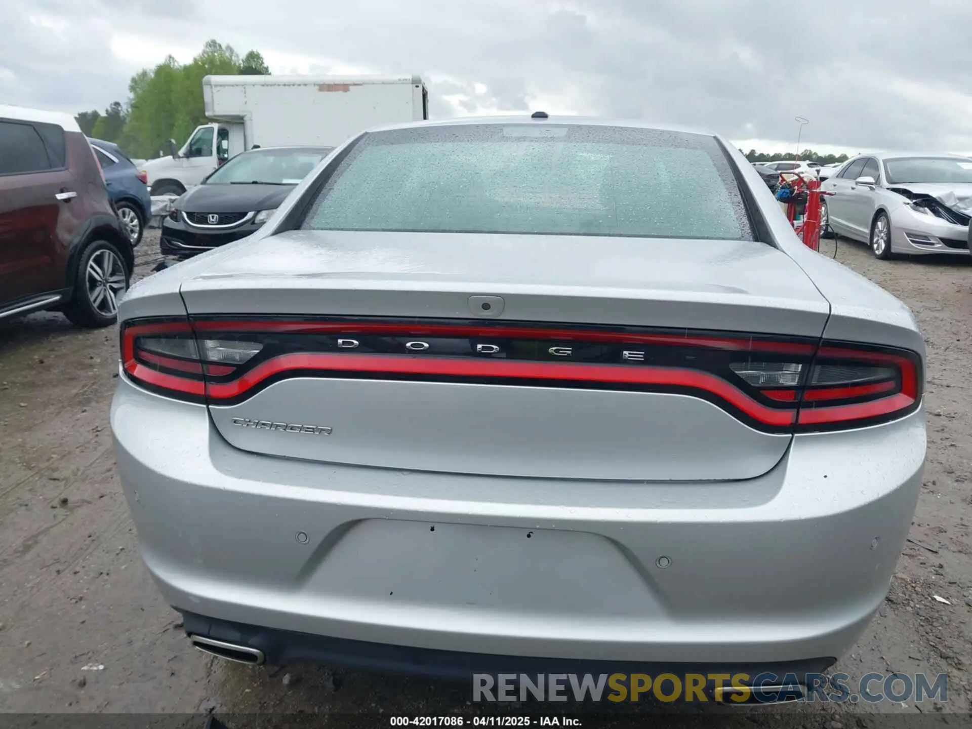16 fotografías del automóvil dañado 2C3CDXBG3LH103163 DODGE CHARGER 2020