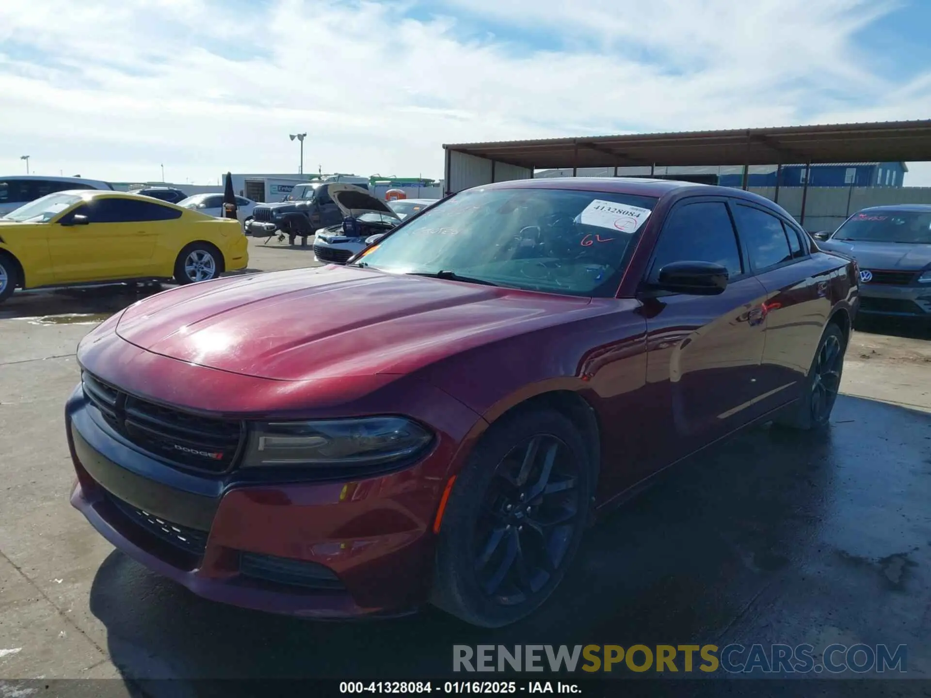 2 fotografías del automóvil dañado 2C3CDXBG3LH104815 DODGE CHARGER 2020