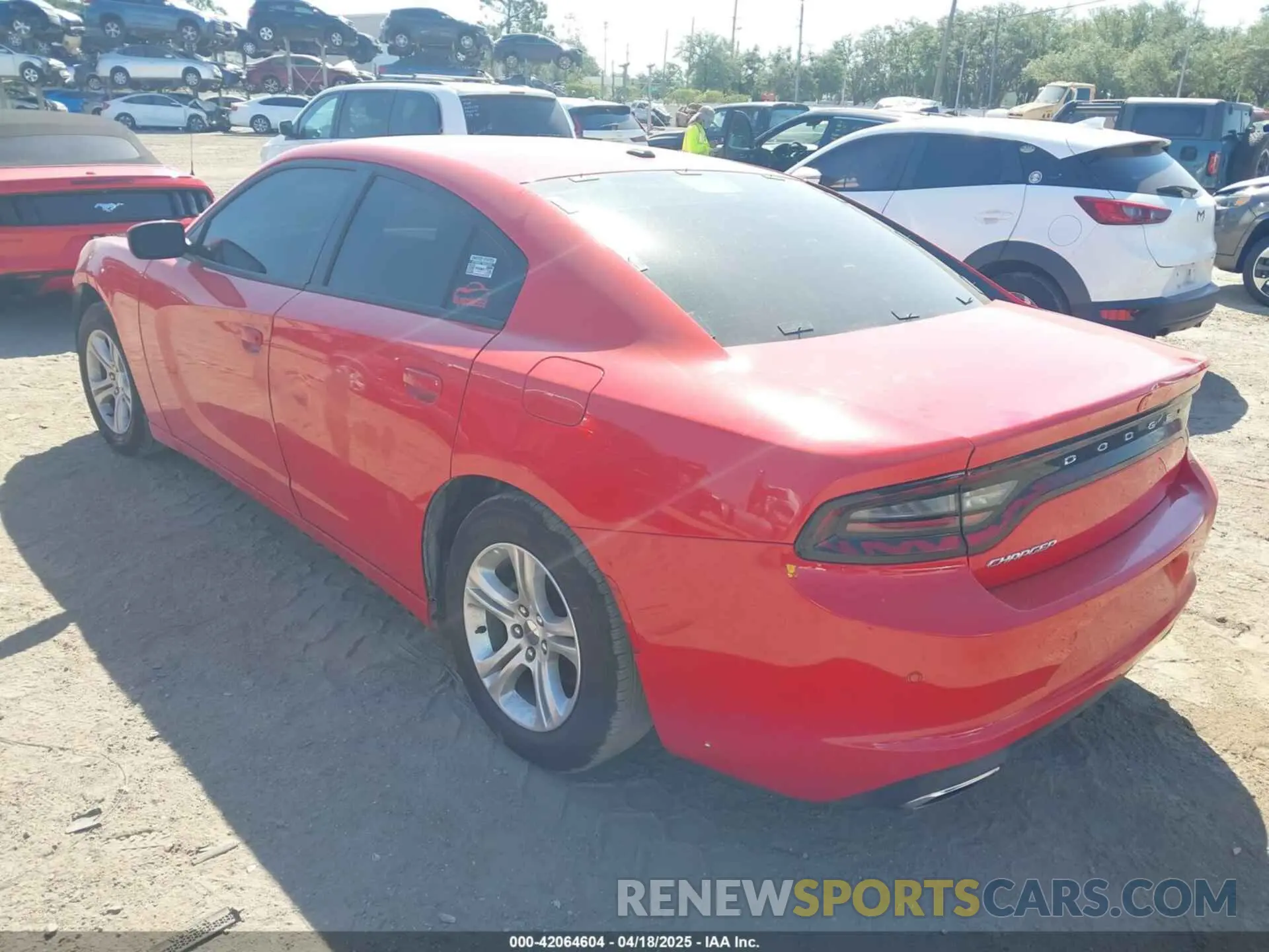 3 fotografías del automóvil dañado 2C3CDXBG3LH215820 DODGE CHARGER 2020