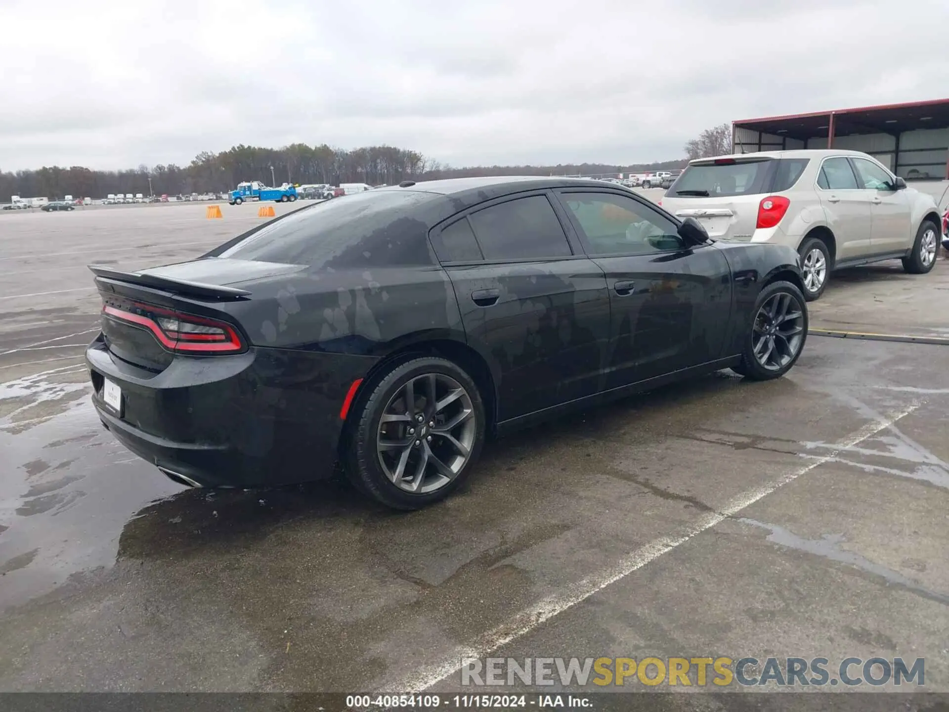 4 fotografías del automóvil dañado 2C3CDXBG4LH207922 DODGE CHARGER 2020