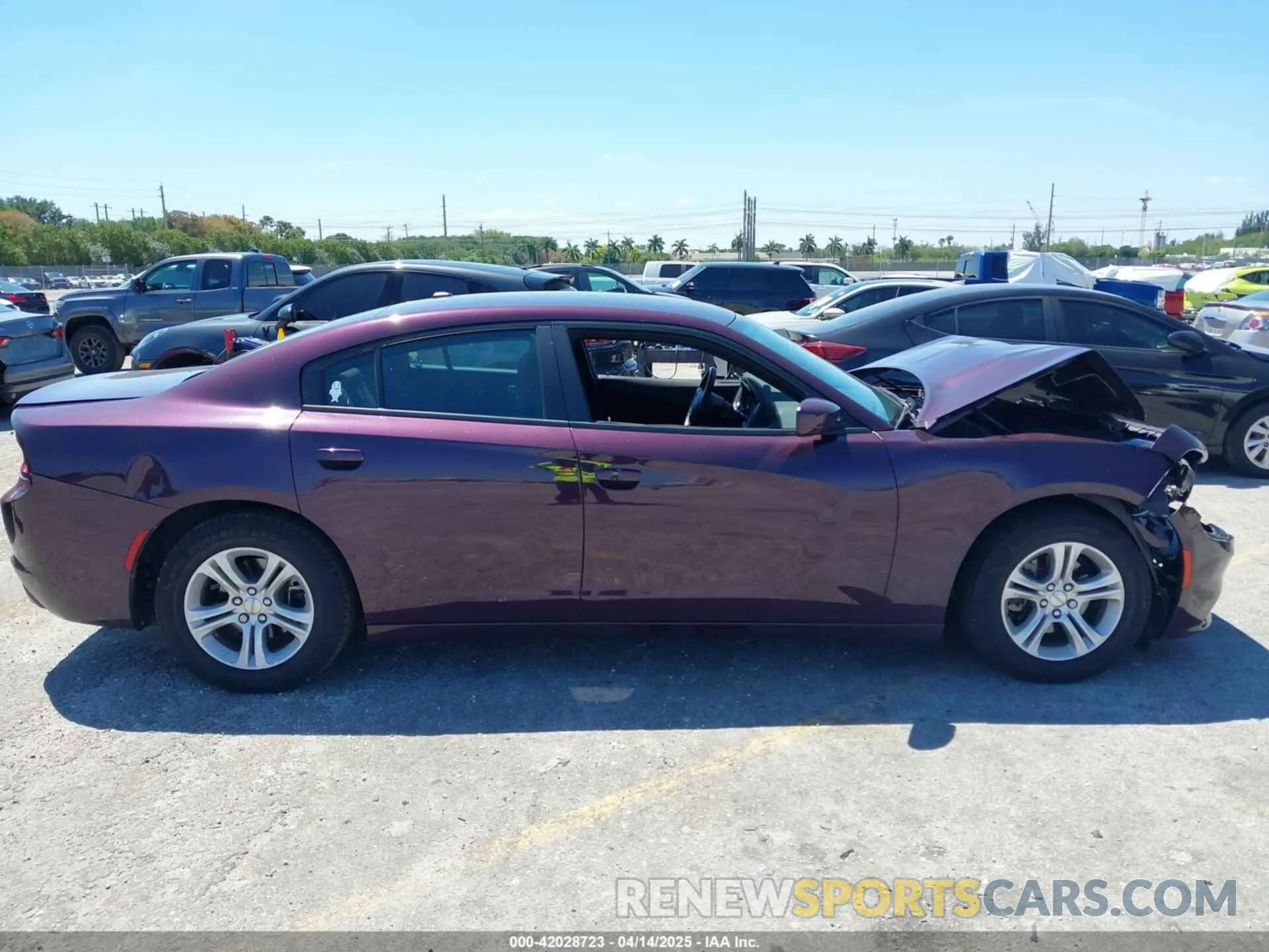 13 fotografías del automóvil dañado 2C3CDXBG5LH220064 DODGE CHARGER 2020