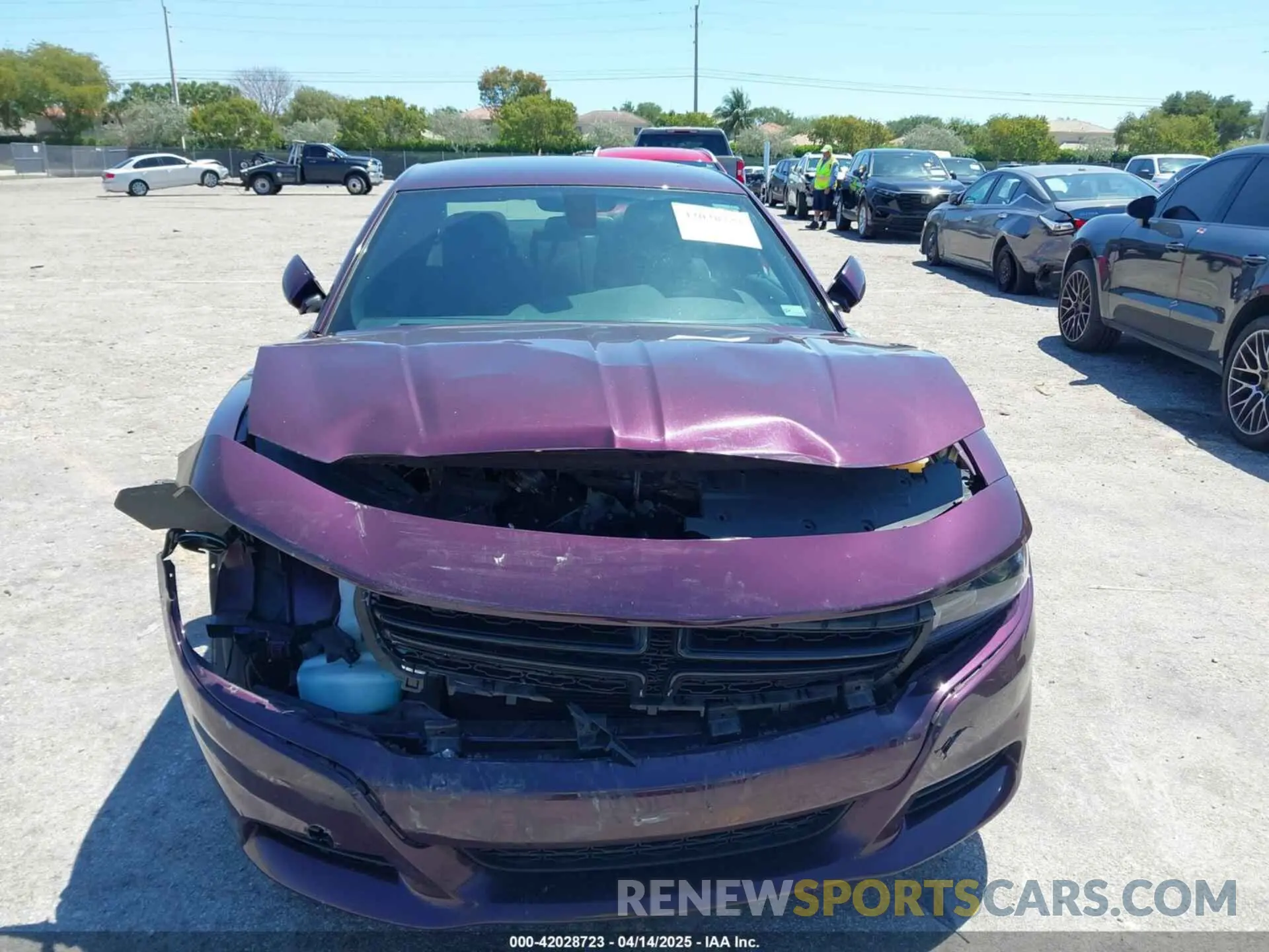 6 fotografías del automóvil dañado 2C3CDXBG5LH220064 DODGE CHARGER 2020