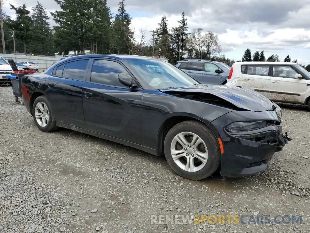 4 fotografías del automóvil dañado 2C3CDXBG6LH133421 DODGE CHARGER 2020