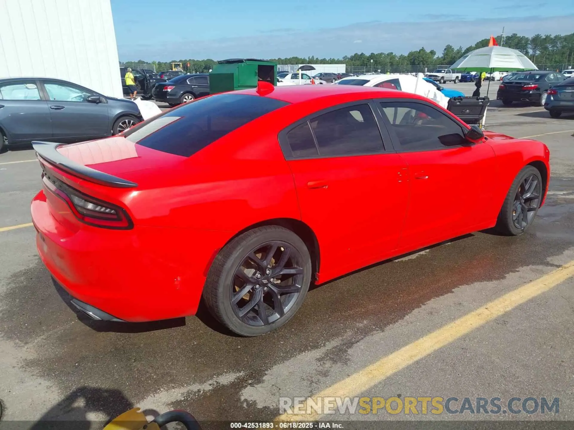 4 fotografías del automóvil dañado 2C3CDXBG6LH200227 DODGE CHARGER 2020