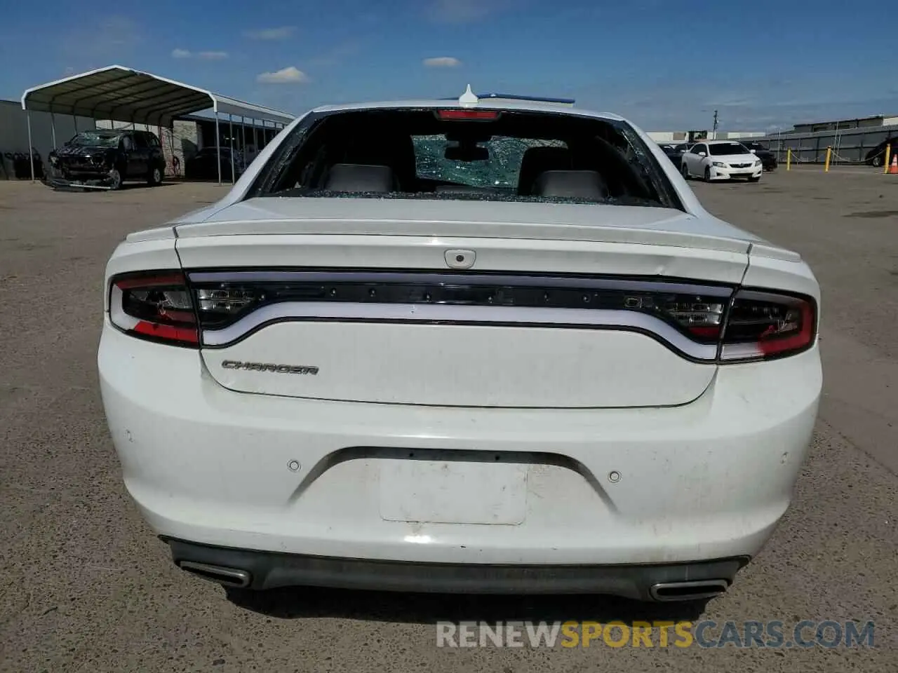 6 fotografías del automóvil dañado 2C3CDXBG7LH102260 DODGE CHARGER 2020