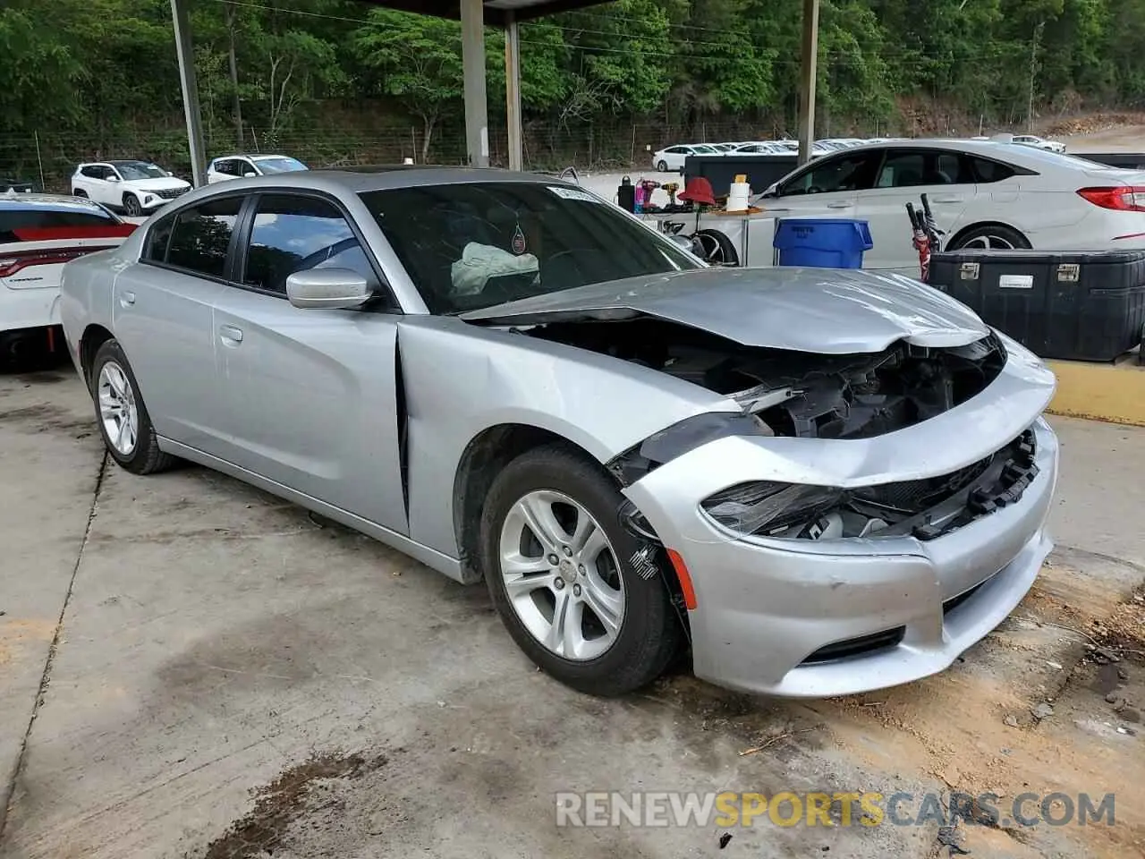4 fotografías del automóvil dañado 2C3CDXBG7LH235374 DODGE CHARGER 2020