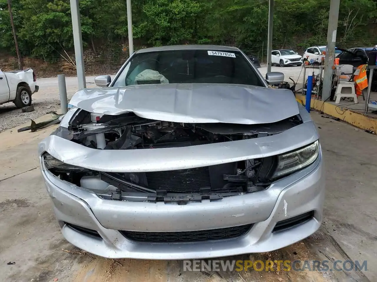 5 fotografías del automóvil dañado 2C3CDXBG7LH235374 DODGE CHARGER 2020
