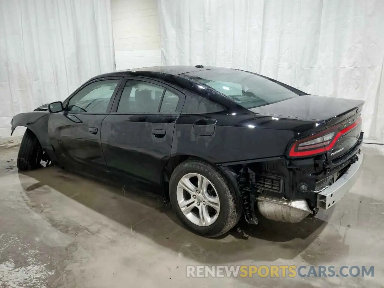 2 fotografías del automóvil dañado 2C3CDXBG8LH146834 DODGE CHARGER 2020