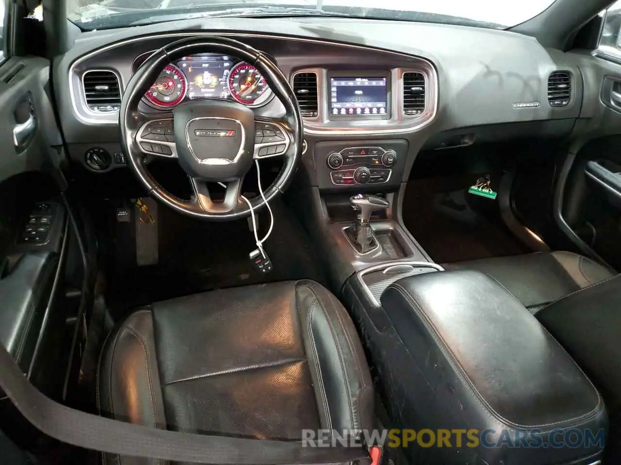 8 fotografías del automóvil dañado 2C3CDXBG8LH146834 DODGE CHARGER 2020