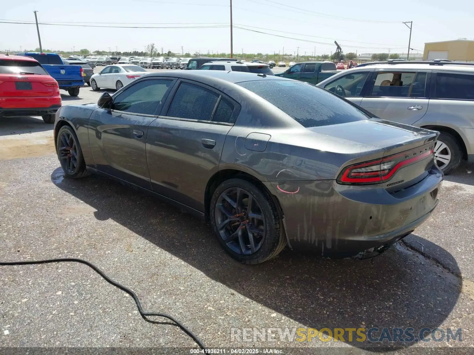 3 fotografías del automóvil dañado 2C3CDXBG8LH150267 DODGE CHARGER 2020