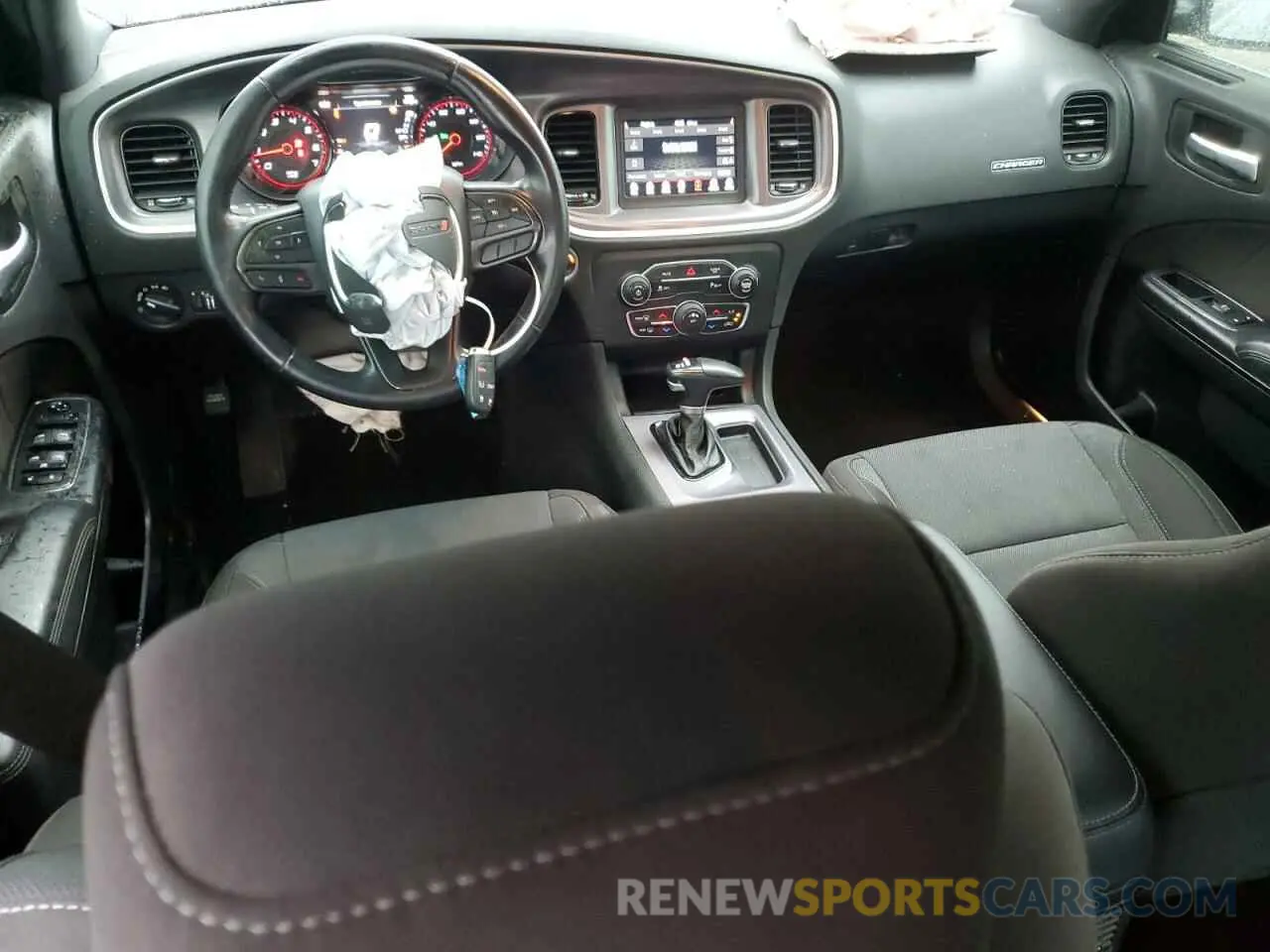 8 fotografías del automóvil dañado 2C3CDXBG8LH177663 DODGE CHARGER 2020