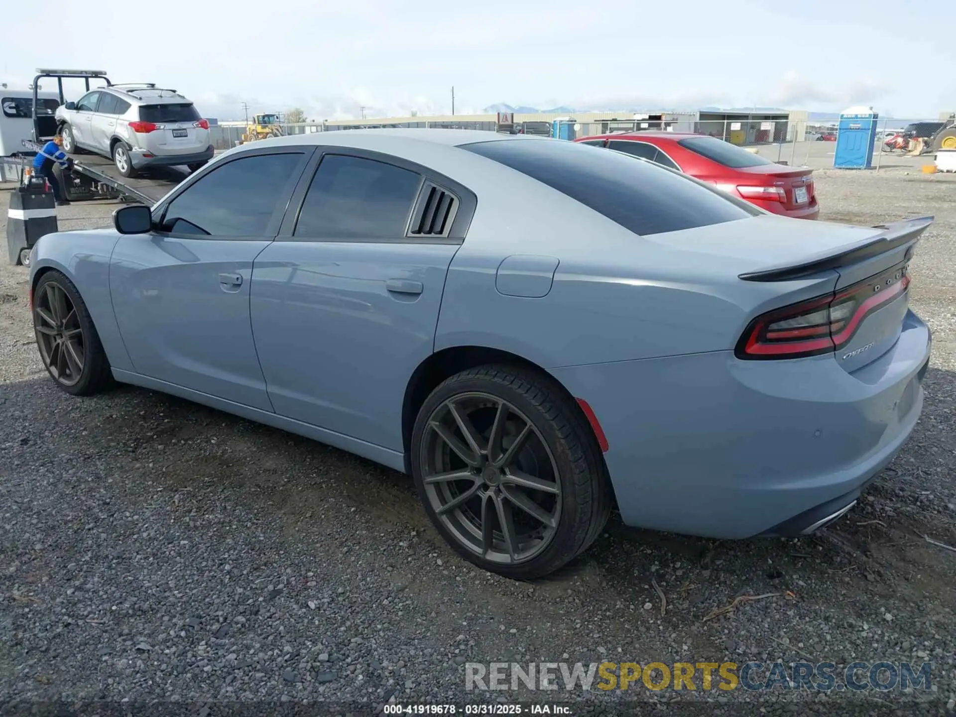 3 fotografías del automóvil dañado 2C3CDXBG8LH203193 DODGE CHARGER 2020