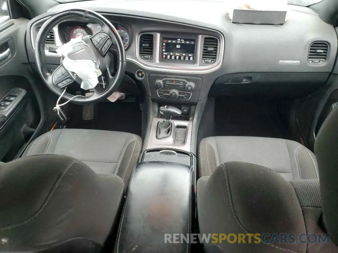8 fotografías del automóvil dañado 2C3CDXBG9LH117181 DODGE CHARGER 2020