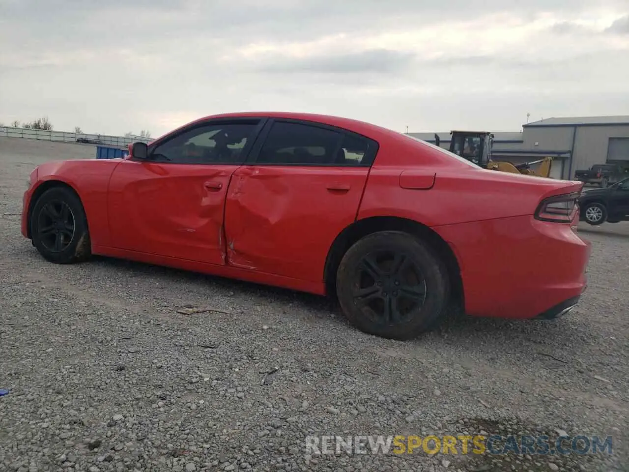 2 fotografías del automóvil dañado 2C3CDXBG9LH117987 DODGE CHARGER 2020