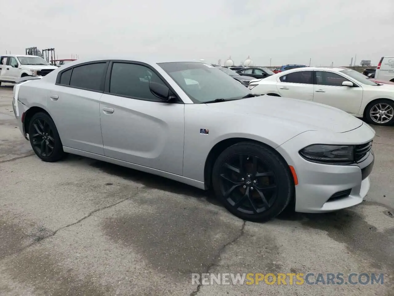 4 fotografías del automóvil dañado 2C3CDXBG9LH176716 DODGE CHARGER 2020