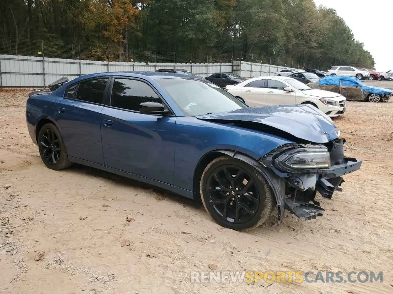 4 fotografías del automóvil dañado 2C3CDXBGXLH150576 DODGE CHARGER 2020