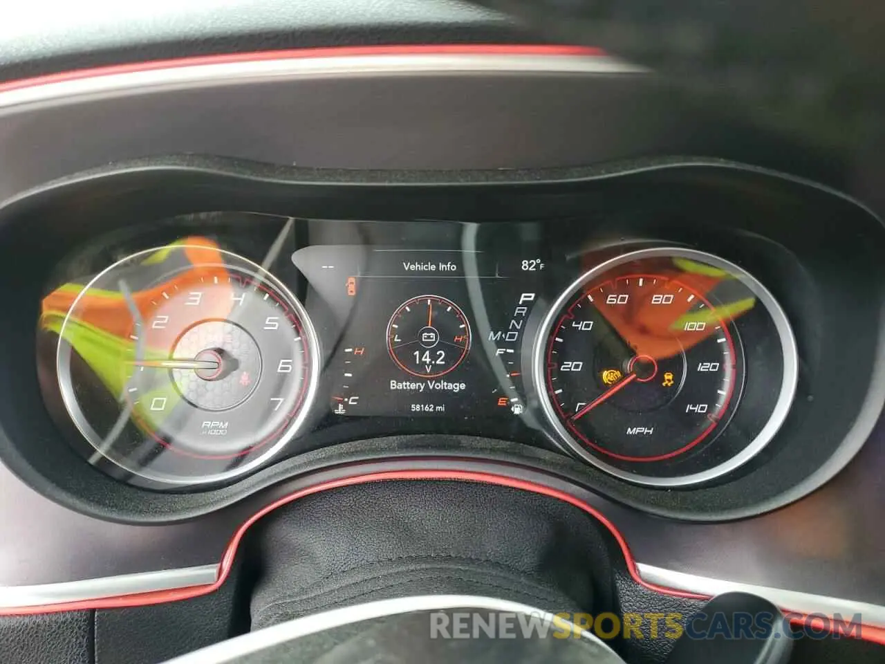 9 fotografías del automóvil dañado 2C3CDXBGXLH163537 DODGE CHARGER 2020