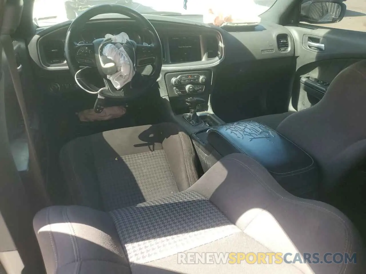8 fotografías del automóvil dañado 2C3CDXCT0LH233171 DODGE CHARGER 2020