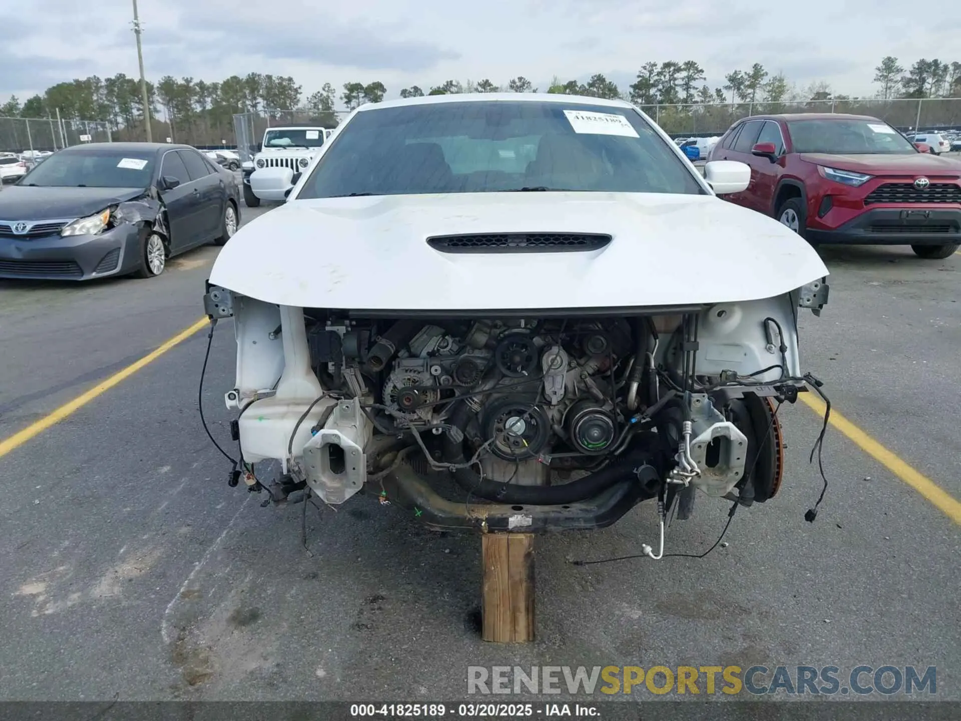13 fotografías del automóvil dañado 2C3CDXCT1LH199869 DODGE CHARGER 2020