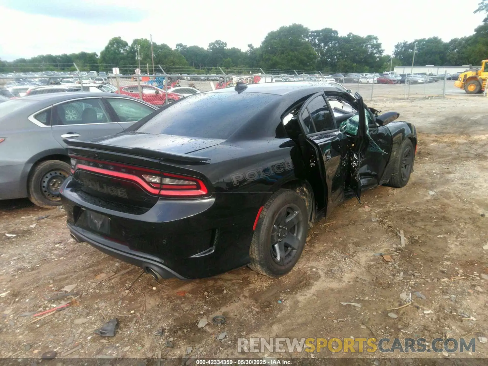 4 fotografías del automóvil dañado 2C3CDXCT7LH166763 DODGE CHARGER 2020
