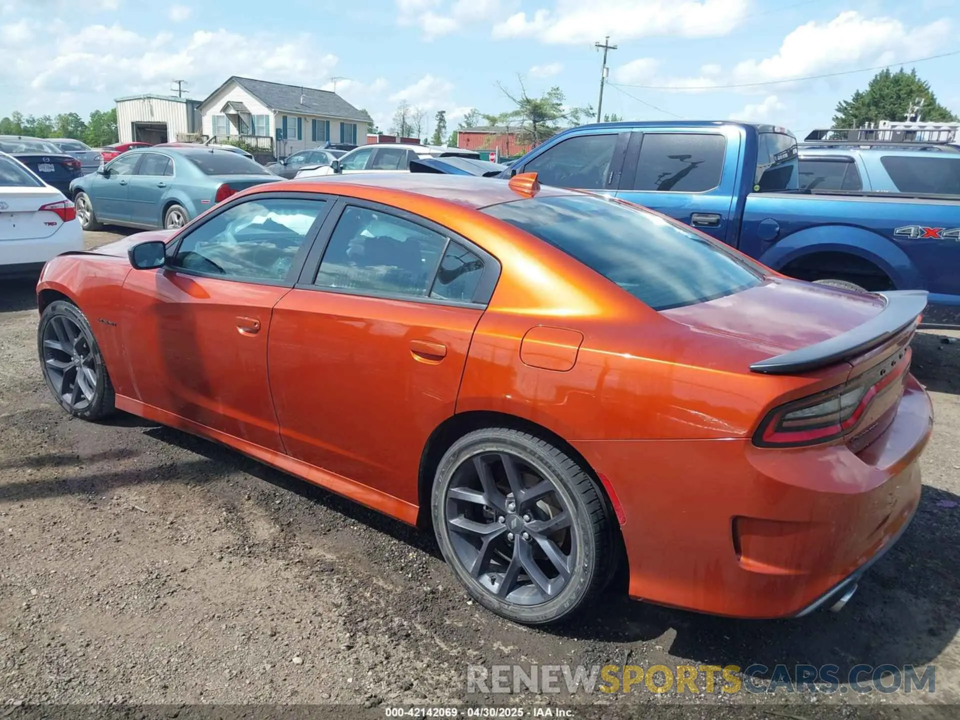 3 fotografías del automóvil dañado 2C3CDXCT7LH176452 DODGE CHARGER 2020