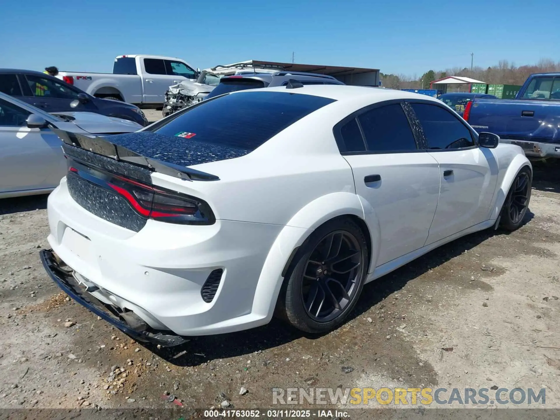 4 fotografías del automóvil dañado 2C3CDXGJ1LH202374 DODGE CHARGER 2020