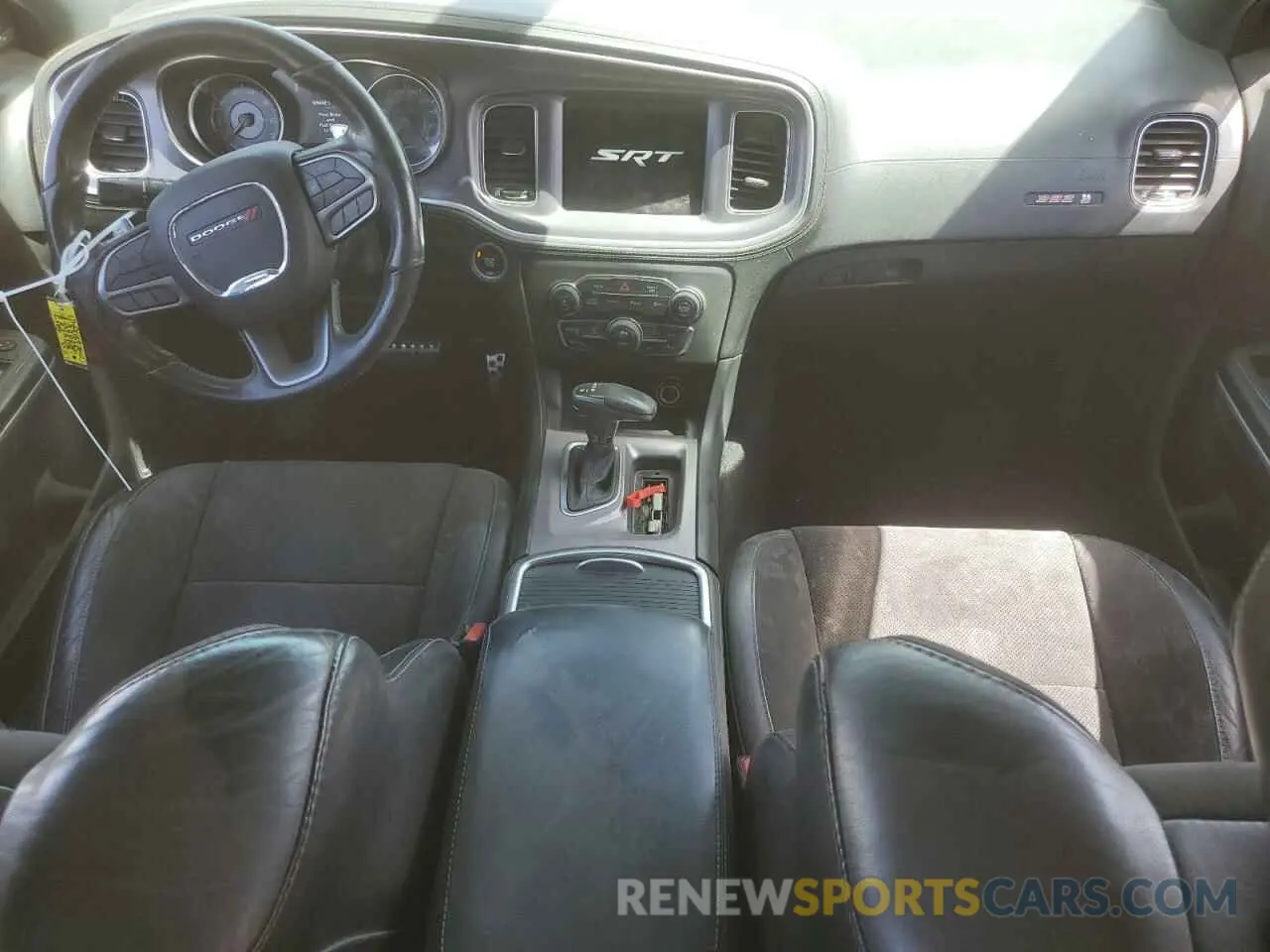 8 fotografías del automóvil dañado 2C3CDXGJ2LH133260 DODGE CHARGER 2020