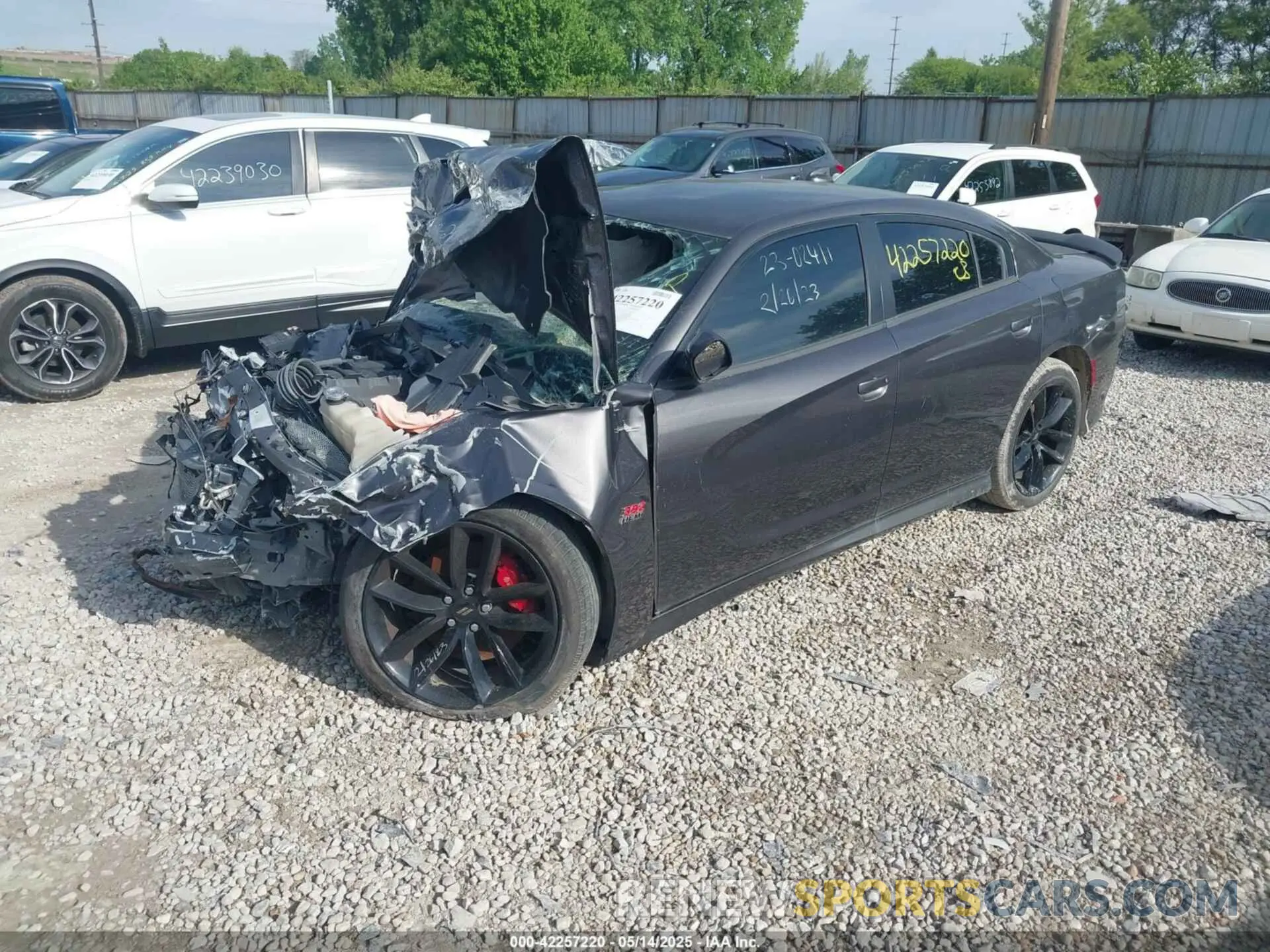 2 fotografías del automóvil dañado 2C3CDXGJ3LH244464 DODGE CHARGER 2020